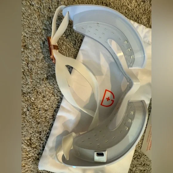 Dr. Dennis Gross Red Light Eye Mask - Picture 7 of 11